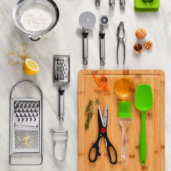 San Ignacio Expert - Pelador 11 x 7.0 cm de Acero Inoxidable Alta Calidad, con Cuchilla Lisa, Pela sin Esfuerzo, Ligero, Fácil de Limpiar, Utensilios de Cocina de Acero Inoxidable - Imagen 2