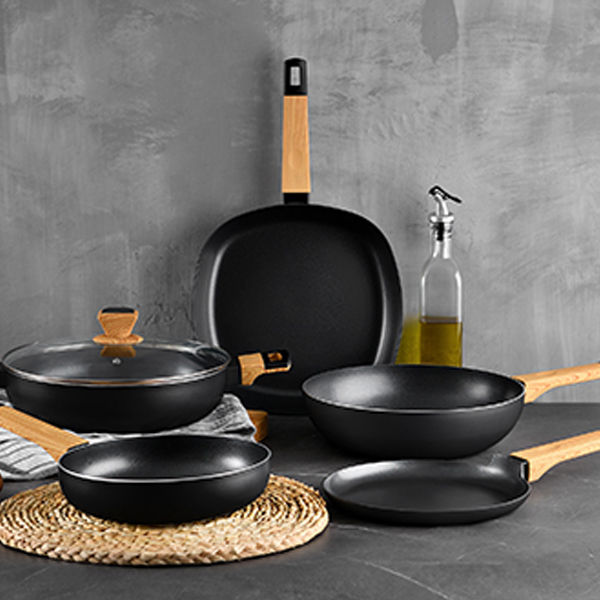 SARTEN 24X5.8CM ALUMINIO PRENSADO IND EARTH BLACK BG - Imagen 2